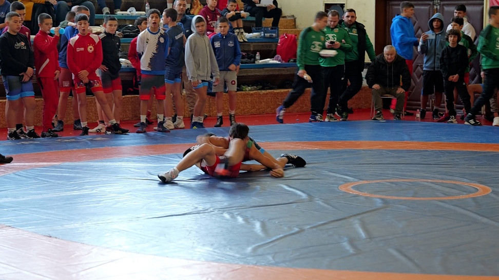 Спорт 14.04.2026 - борба